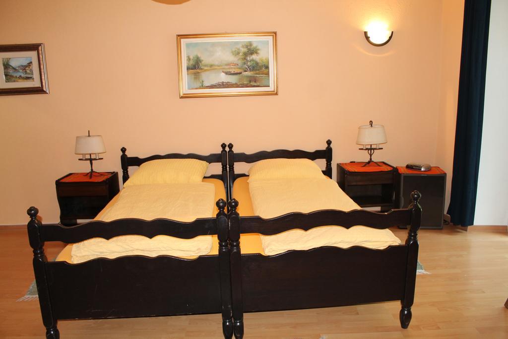 Osteria Battello Hotel Caslano Buitenkant foto